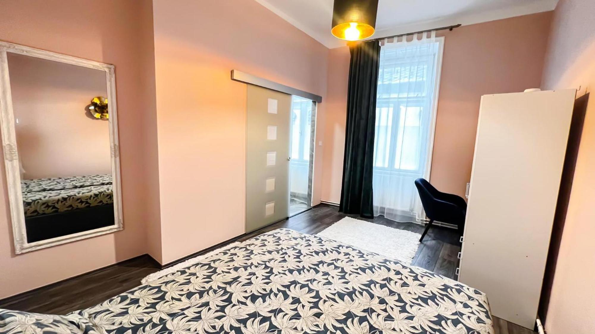 Flamingo Rezidencia Apartman Eger Luaran gambar