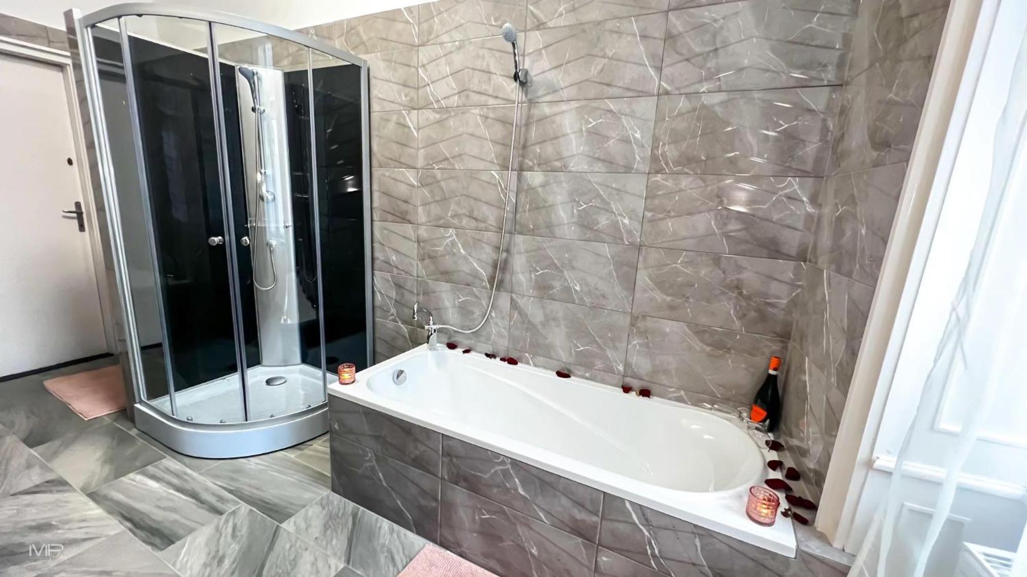Flamingo Rezidencia Apartman Eger Luaran gambar